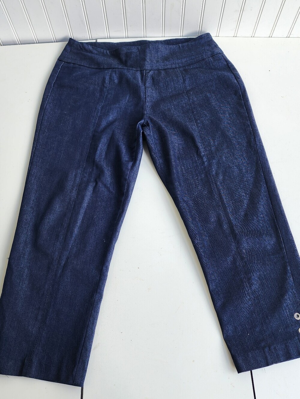 Lulu B Blue Denim Stretch Capris Rhinestone Hardware Pockets Cotton Blend Sz 10